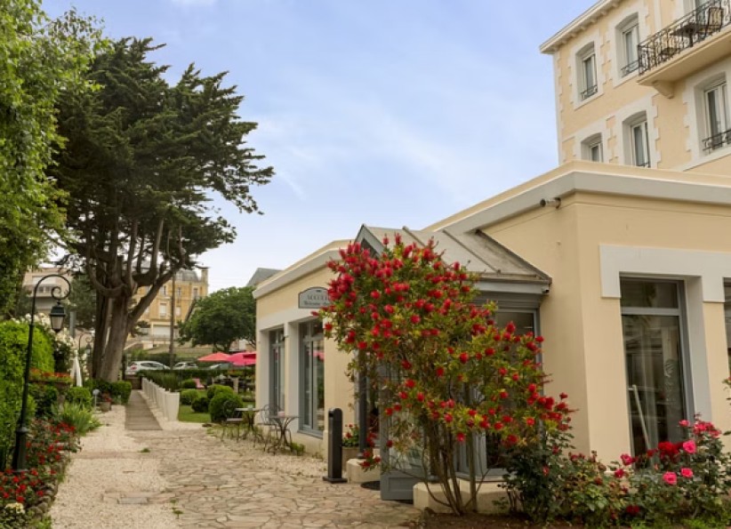 Grand Hôtel de Courtoisville & Spa, The Originals Relais, Château / Domaine, ST-MALO, France